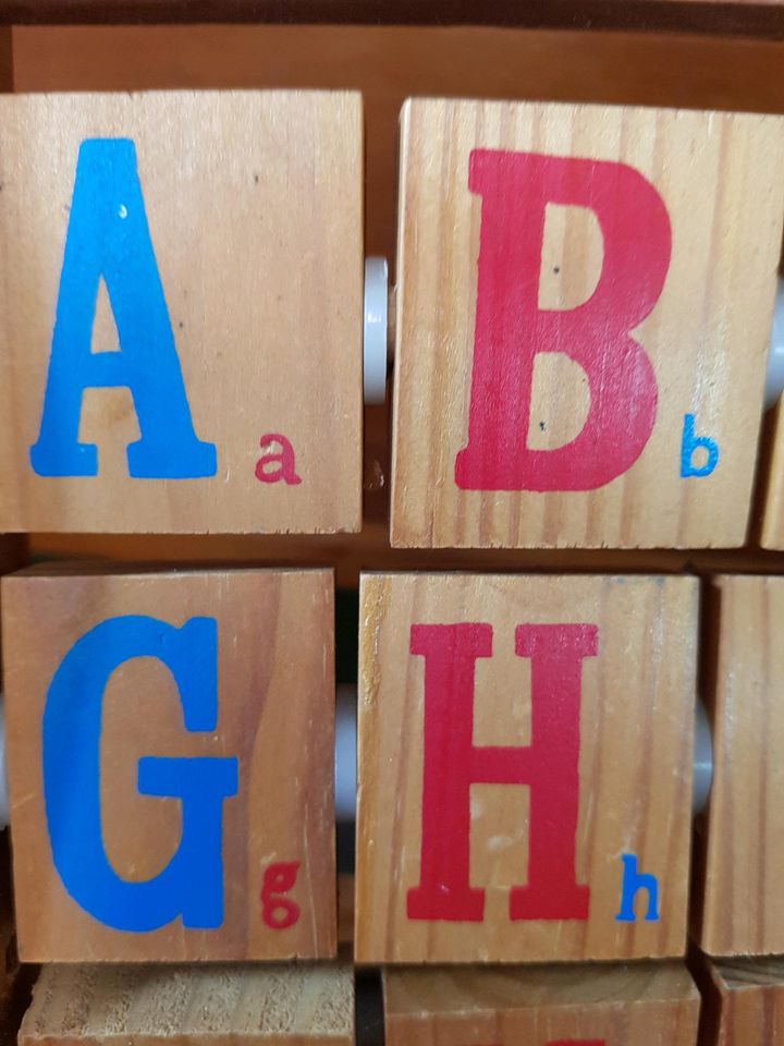  Lern Tafel, lerne das Alphabet, bunte Farben  in Hörstel