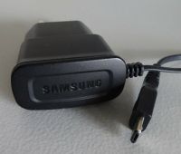 Samsung Ladestecker Netzteil ETAOU10EBE 5 V 0,7 A Baden-Württemberg - Schorndorf Vorschau