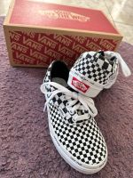 Vans Kinderschuhe Gr. 31,5 Niedersachsen - Schiffdorf Vorschau