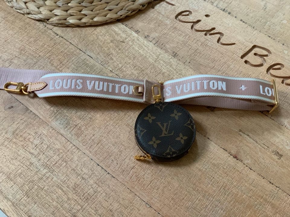 Louis Vuitton Gurt Schulterriemen Macadamia inkl Round in Handewitt