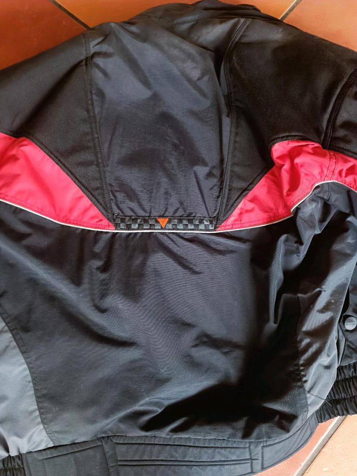 Motorrad Bekleidung - Jacke/Hose XL mit integrierten Protektore in Bad Saulgau