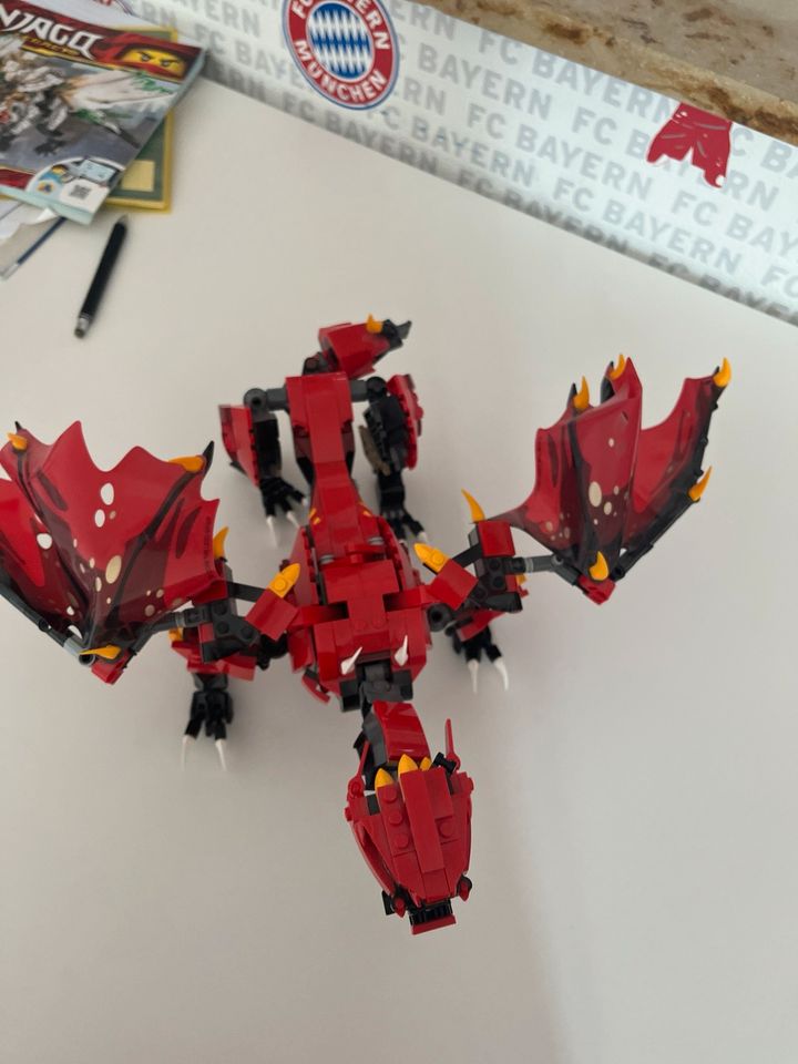 Lego Ninjago roter Drache in Wülfrath