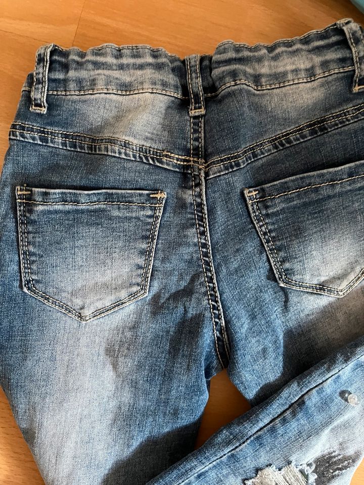 Used Look Jeans Gr. 104 in Mantel