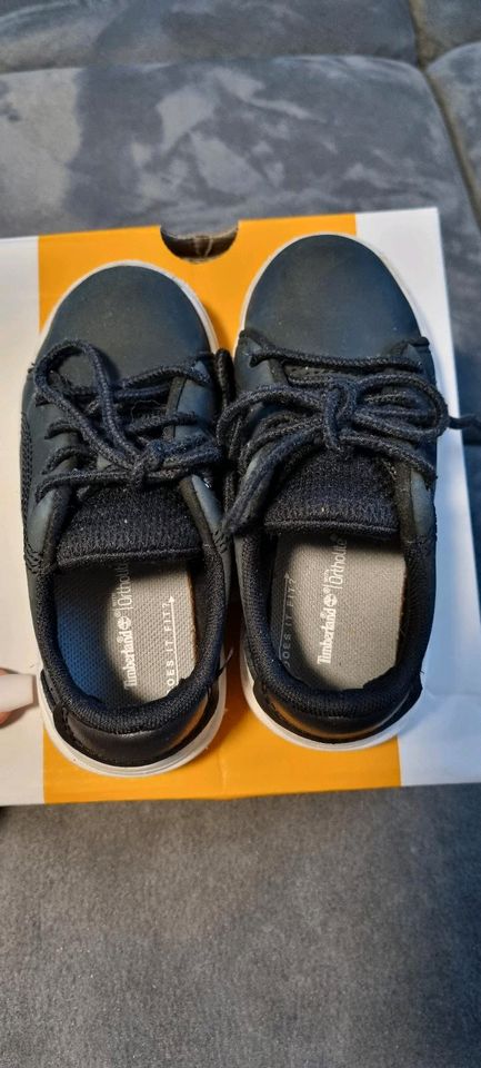 Timberland Sneaker Kinder schwarz weiß in Gießen