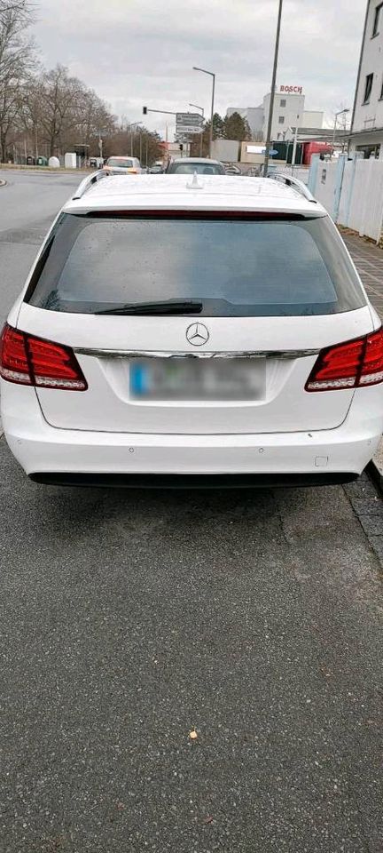 Mercedes E- Klasse 220 Facelift S212 T Modell in Nürnberg (Mittelfr)