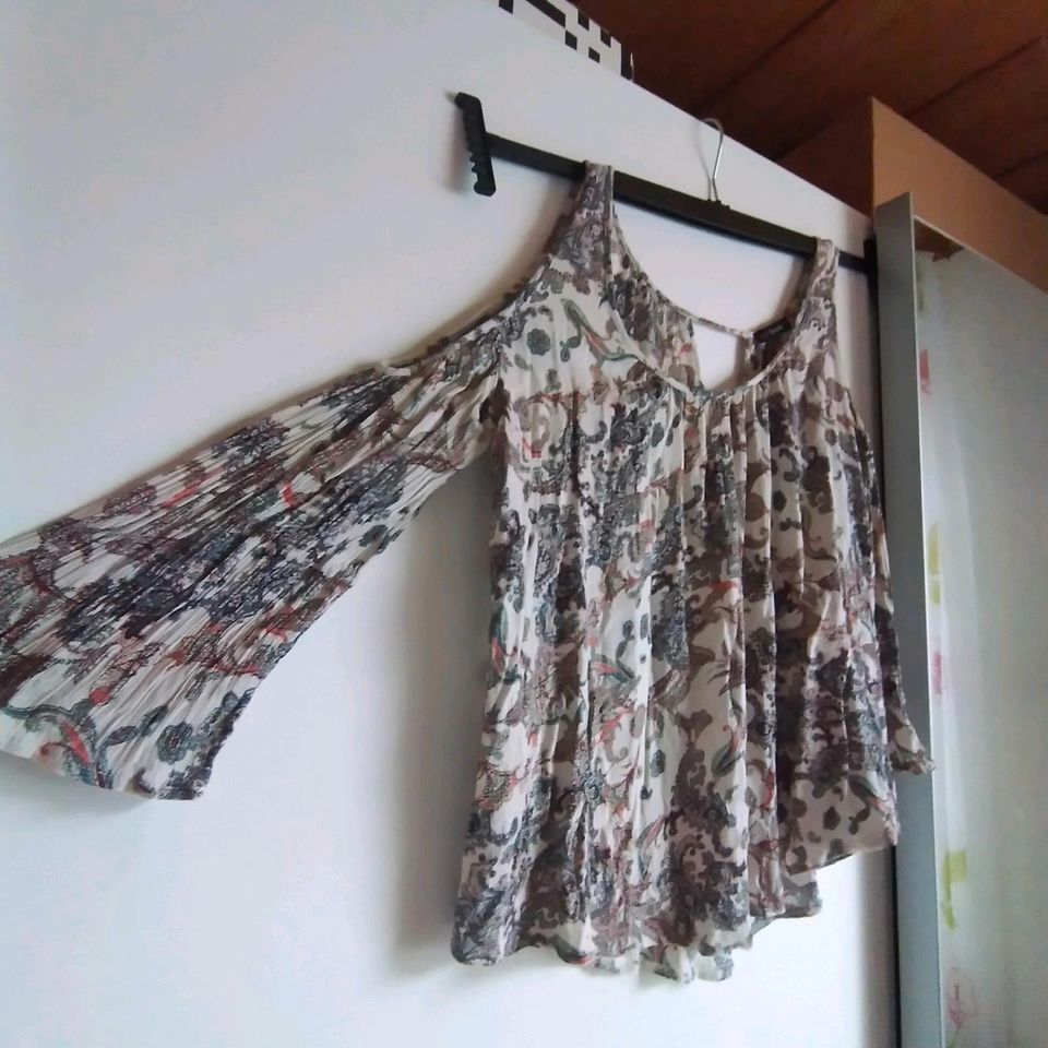 Bershka Bluse in Gr.M in Mainz