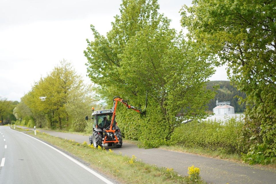 TIFERMEC TS370 VISION Heckenschere /Heckenschneider für Traktor in Schmallenberg