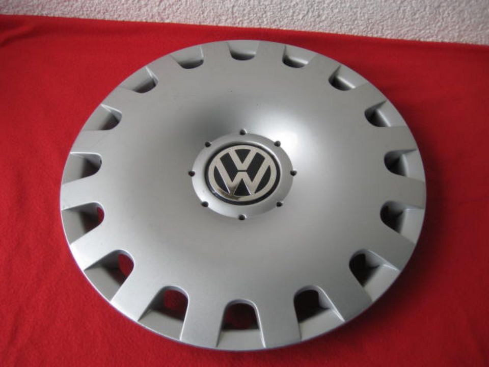 1 Radkappe VOLKSWAGEN VW BORA Typ 1J2 - 16 Zoll 16" 3B0601147 in Gelsenkirchen