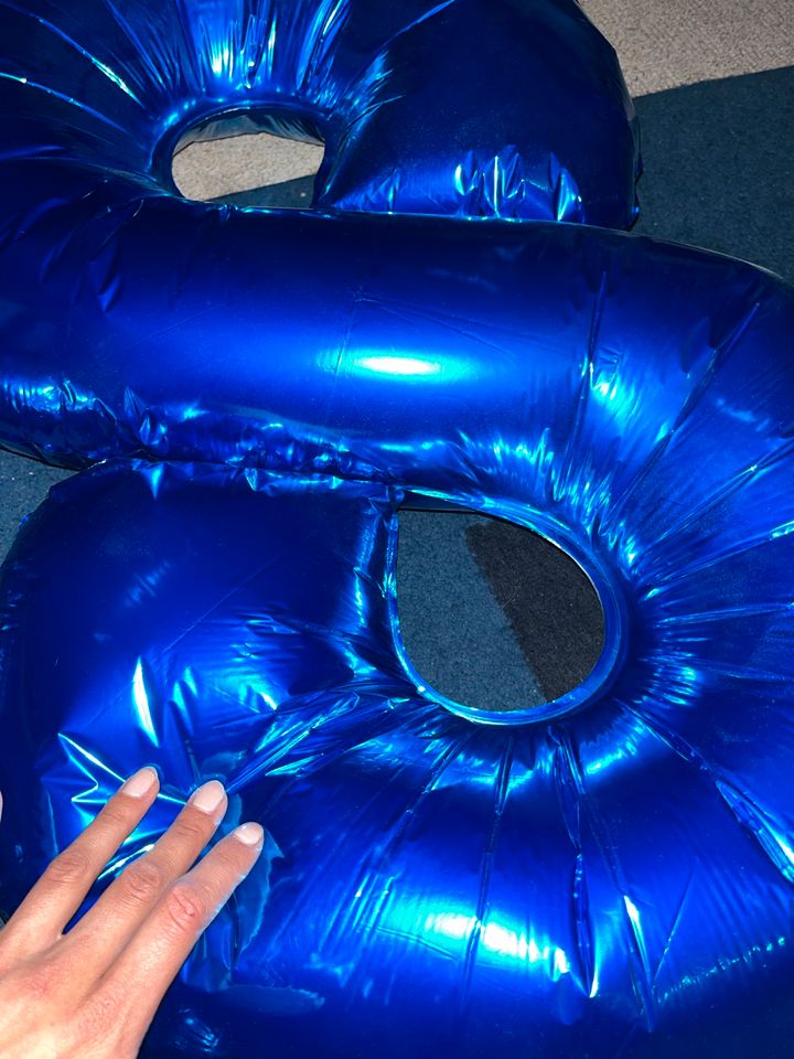 Luftballons Geburtstag Zahlen 18 blau Feiern Party Deko in Selk