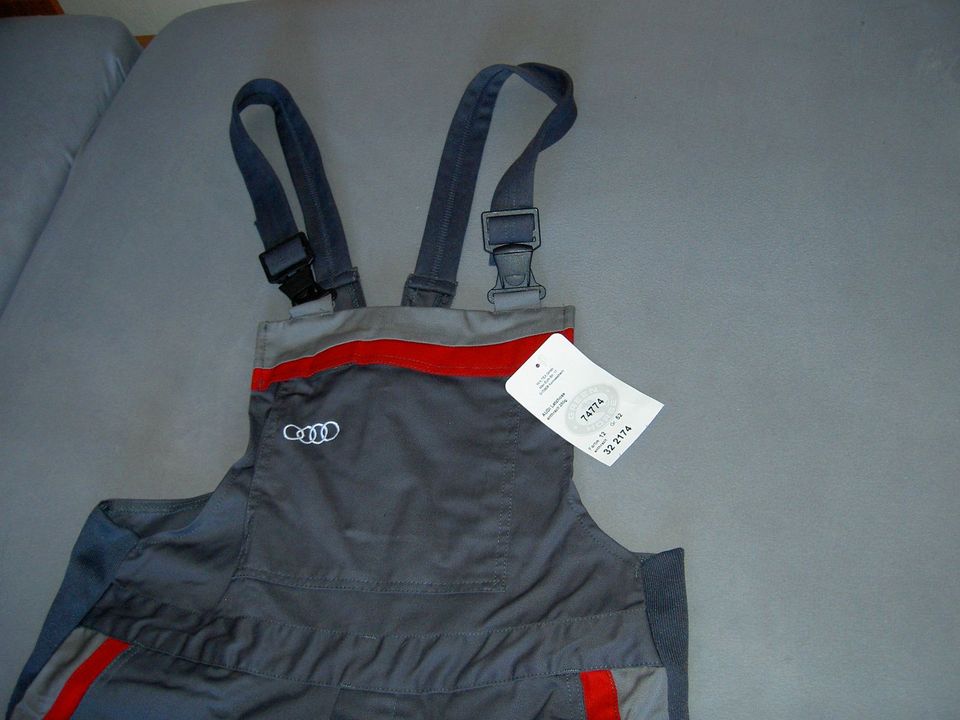 AUDI Arbeitshose Gr. 52 grau rot LATZHOSE neu m. Etikett in Heilbronn