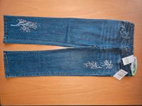 Tolle Jeans Jeanshose Hose Blumen Stickerei Gelati Gr  122 Neu Baden-Württemberg - Metzingen Vorschau