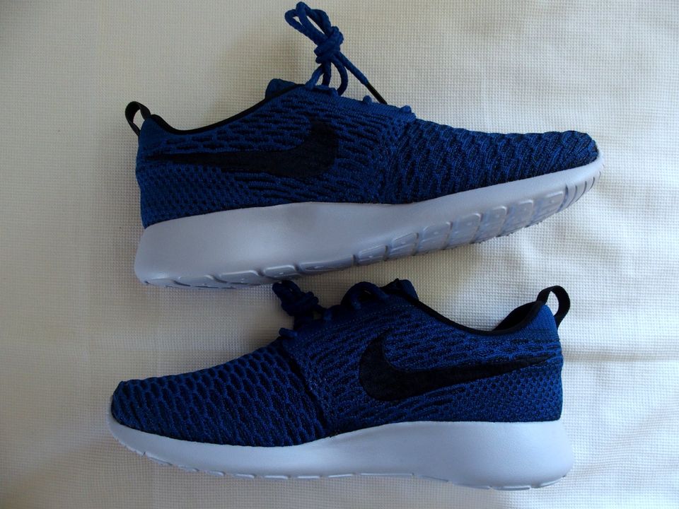 WMNS Nike Roshe One Flyknit GAME ROYAL Sneaker blau Gr. 40,5 US 9 in Köln