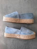 NEU Espadrilles Plateau hellblau Bayern - Altfraunhofen Vorschau