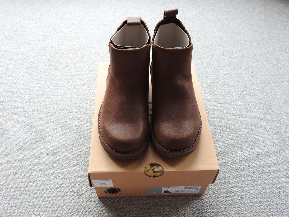 UGG Callum Chelsea Boot Kinder Gr. 32,5 !!!NEU ungetragen!!! in Lehrte