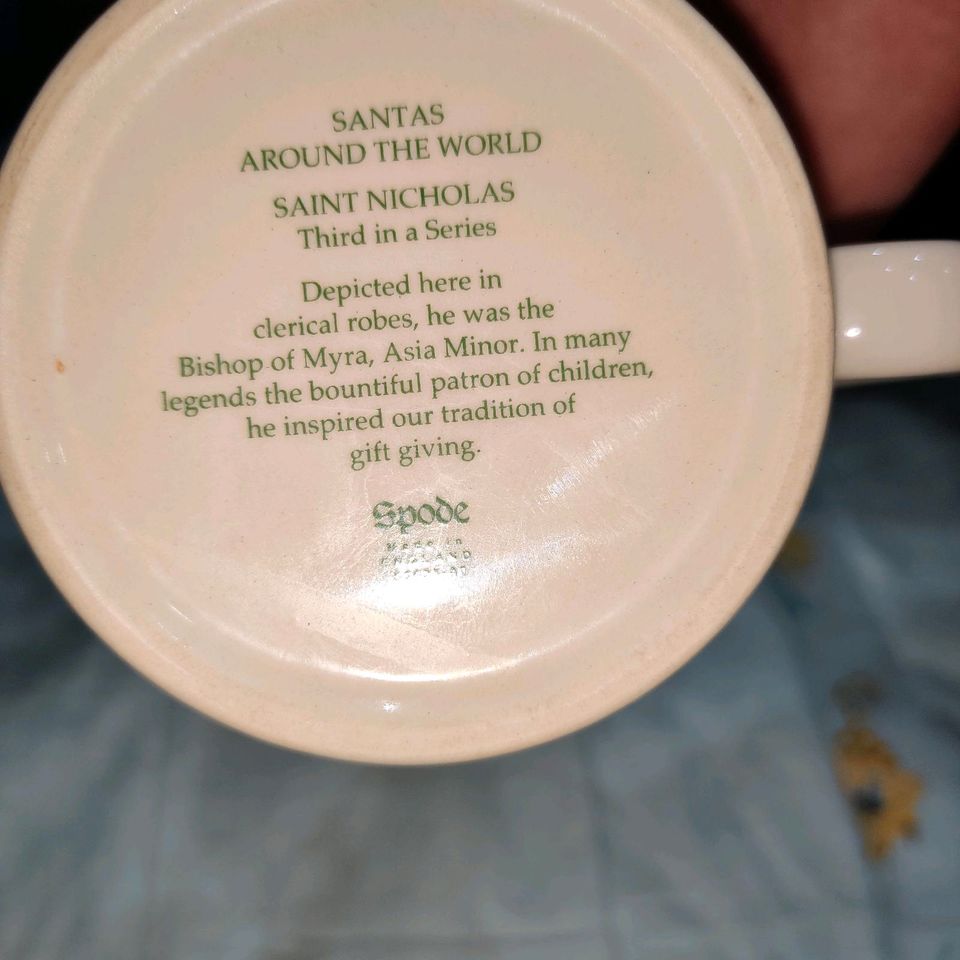 Weihnachts Kaffeetasse Mug Santas Around the World Spode Sammler in Groß-Gerau