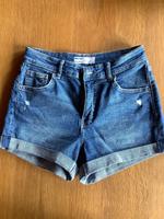 Damen kurze Jeans Hose von Bershka Gr. 36 Baden-Württemberg - Altensteig Vorschau