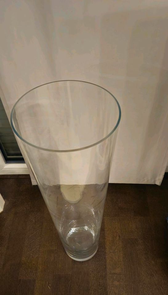 Vase aus Glas (Handgefertigt) in Friedrichshafen