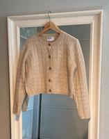 Primark • Strickjacke mit Zopfstrickmuster beige S Nordrhein-Westfalen - Lünen Vorschau