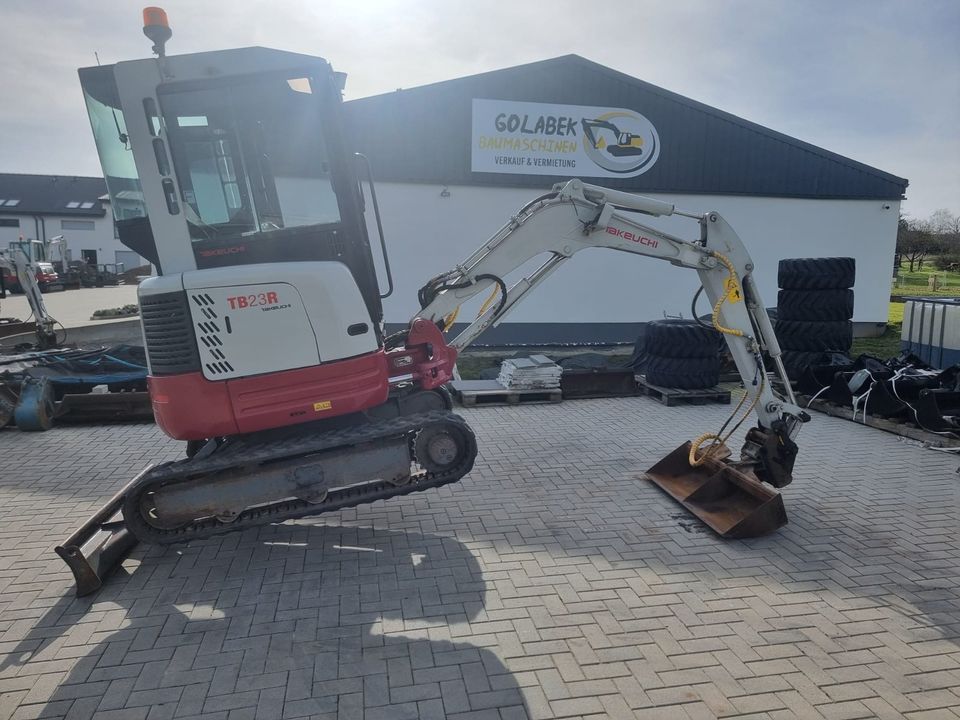 Minibagger Takeuchi TB23r Kurzheck 2700kg(PREIS BRUTTO) in Insingen