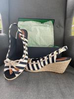 Tommy Hilfiger Wedges Sandalen Gr. 41 neuwertig Nordrhein-Westfalen - Hattingen Vorschau