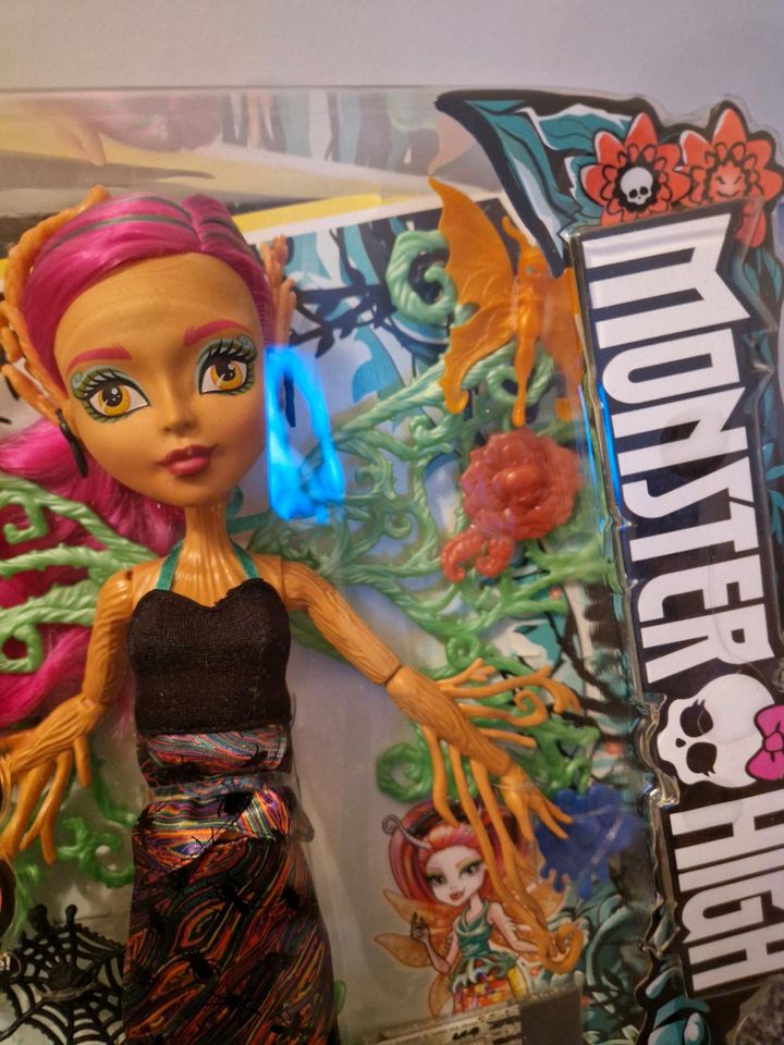 Monster High Puppe Treesa Thornwillow ovp in Hatten