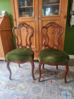 2 antike Stühle. Hohe Polsterung, Nussbaum Niedersachsen - Uelzen Vorschau