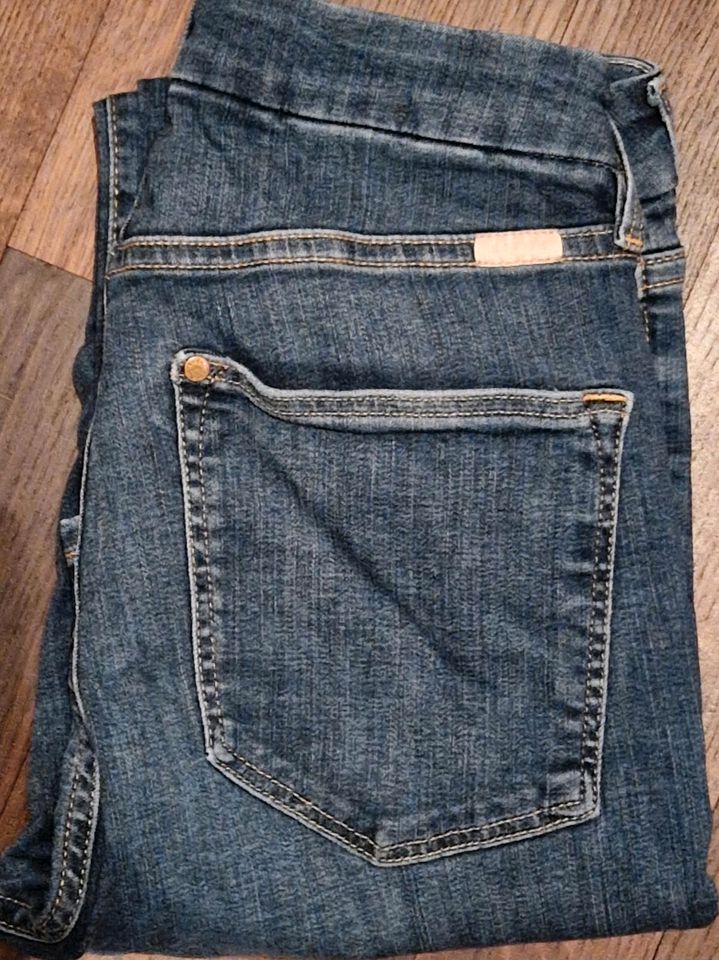 Kinderjeans super skinny Größe 27 in Moorrege