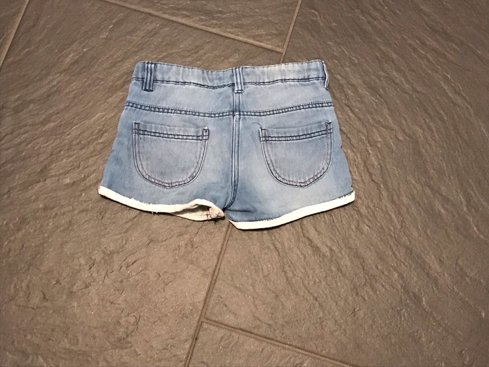 Kurze Jeanshose/Hotpants, blau, Größe 140, in Ilvesheim