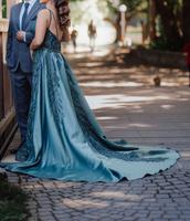 Wunderschönes grünes Henna-Abendkleid mit abnehmbarer Schleppe Bayern - Senden Vorschau
