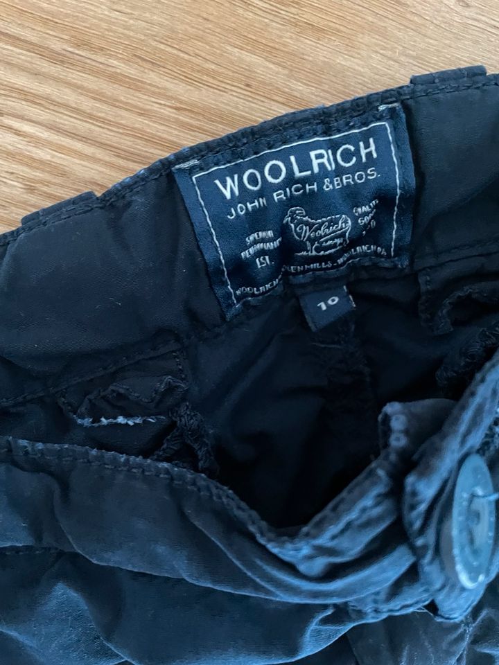 Woolrich ❤️ Cargo Shorts blau kurze Hose 10/140 in Memmingen