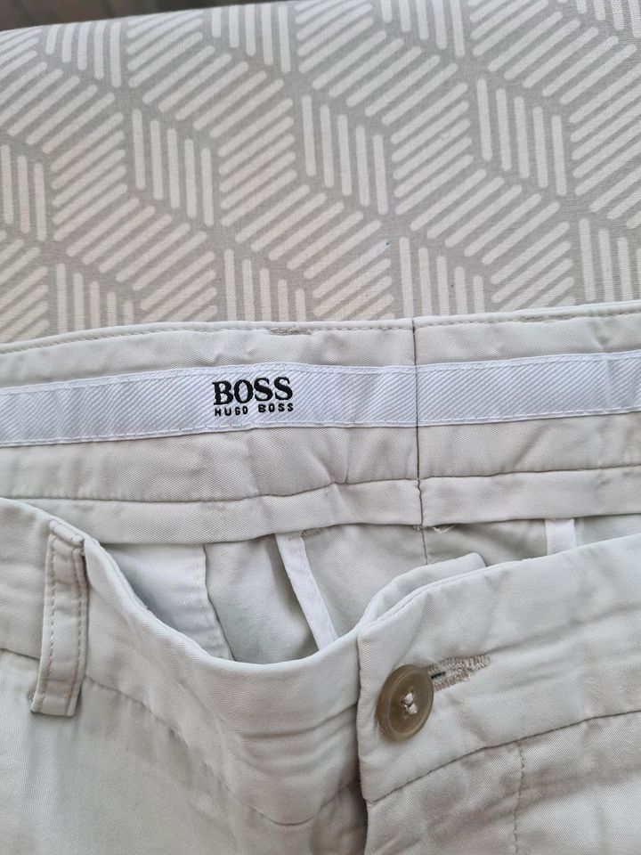 Hugo Boss Shorts Original in Gladbeck