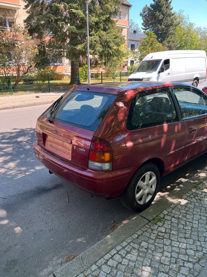 Mazda 323 F Automatik! TÜV NEU 05/26! Klima! in Berlin