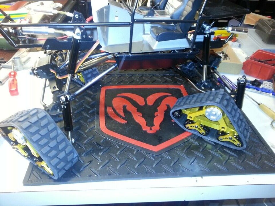 RC4WD Predator Tracks 4 Stück in Xanten