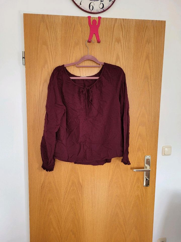 Bluse von Orsay (S/M) in Rettenberg