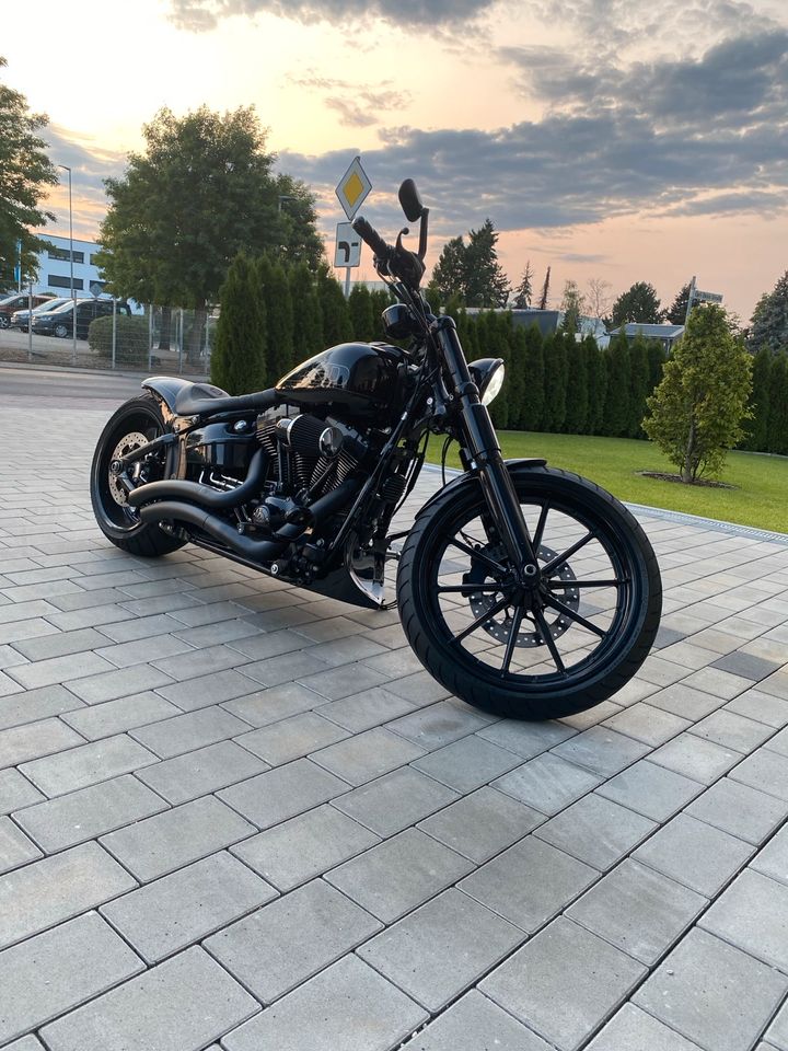 Harley Davidson Breakout 103 in Hanau