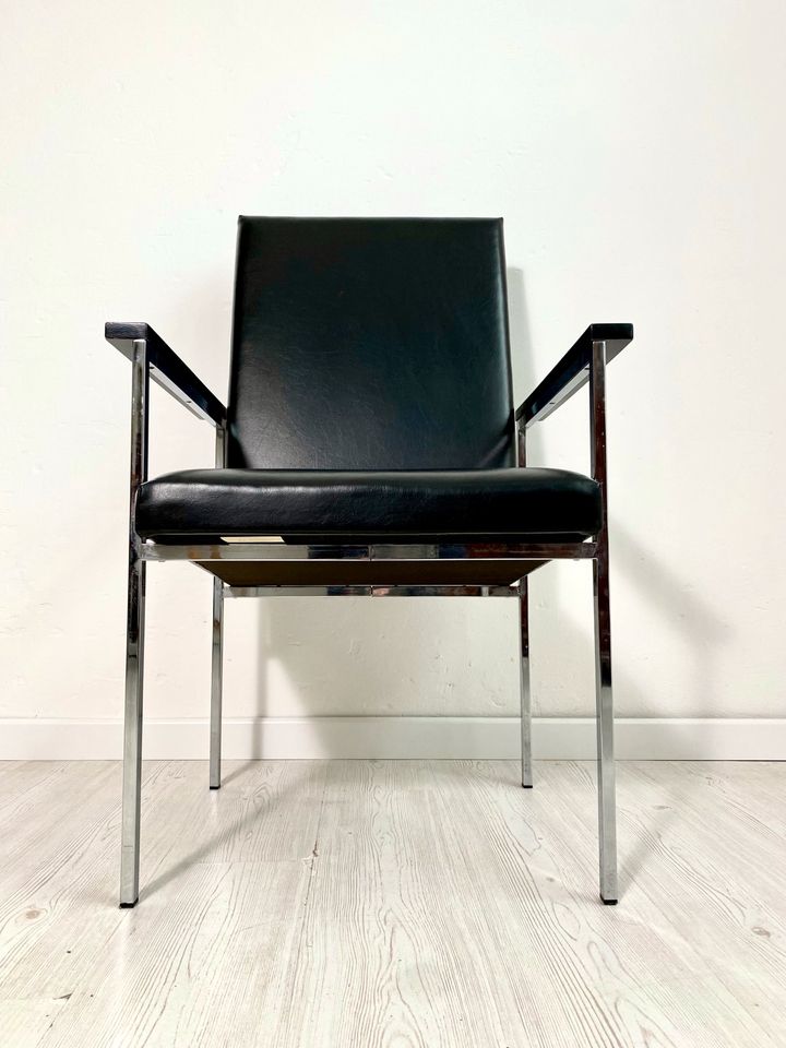 8 Stühle Mid Century Sessel antik 60er Vintage Leder schwarz in München