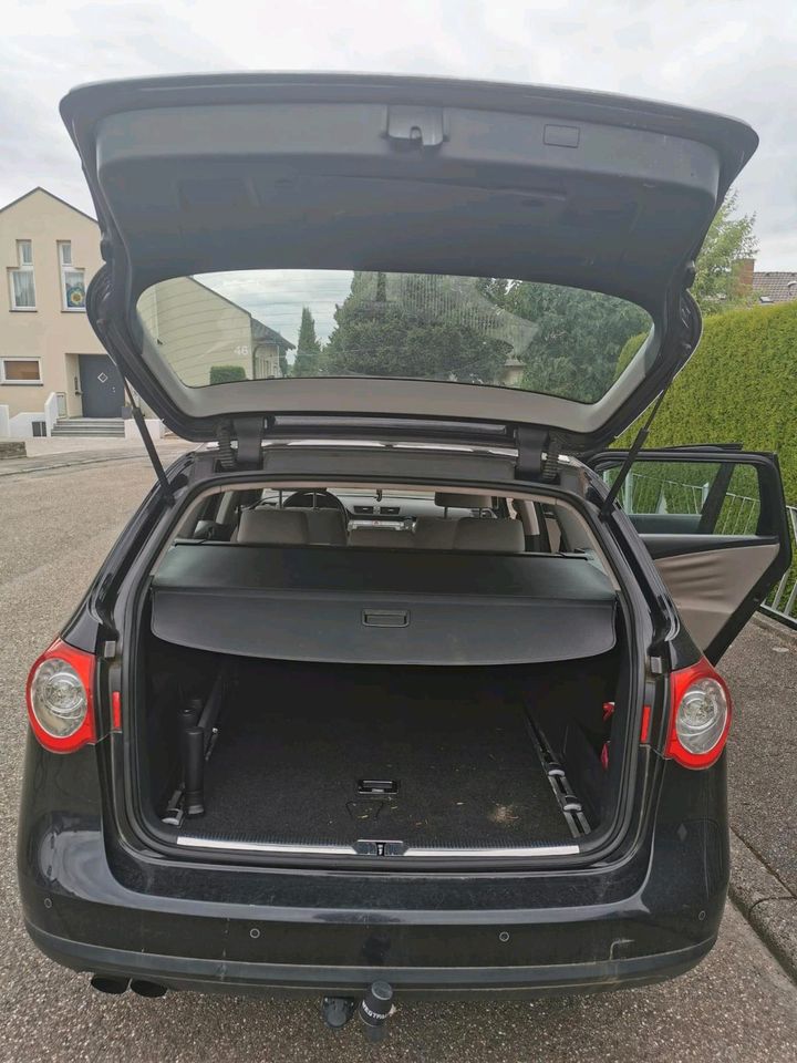 VW Passat Variant 1,8  TSI in Ellhofen