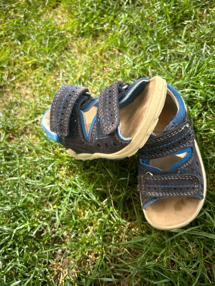 Superfit Sandalen blau Größe 24 in Stein