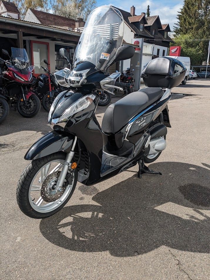 Honda SH 300 ABS in Landshut