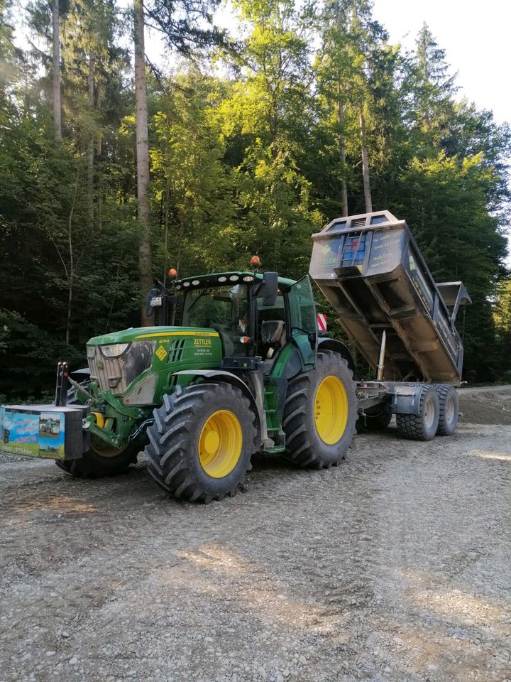 Lohnarbeit Baumulden Abschiebewagen in Böhen