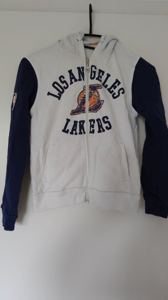 Unisex Adidas NBA Los Angeles Lakers Sweatjacke Gr. 128 weiß in Lindern (Oldenburg)