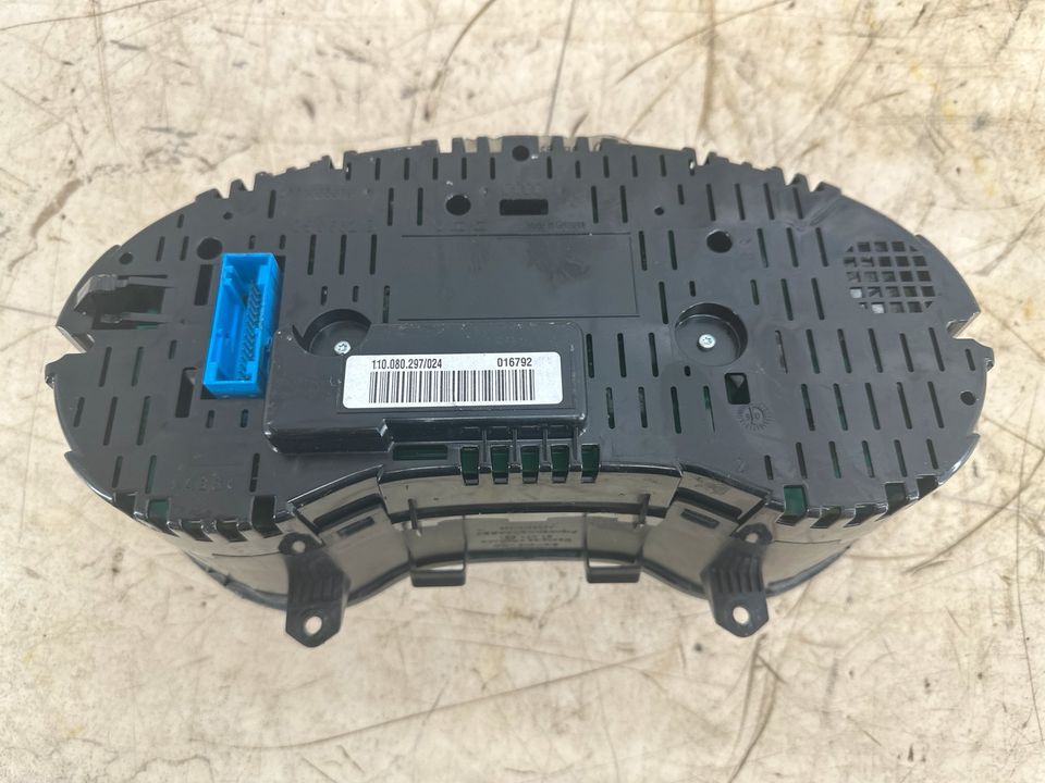 Tacho Kombiinstument Audi A3 Automatik | 8P0920931 in Remscheid