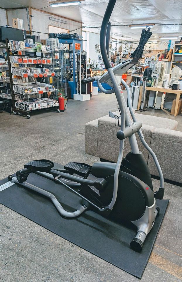 Horizon Fitness Gerät Ellipsentrainer Stepper Crosstrainer klappb in Lahnstein