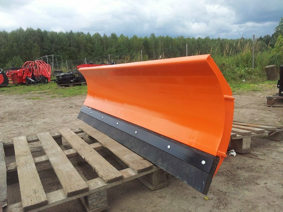 Schneeschild 1600 mm Stapler Gabelstapler Schneepflug Schneeschie in Erfurt