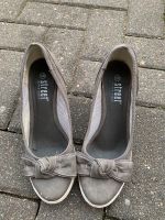 Damen Pumps High Heels Schuhe Street Shoes Gr. 38 Niedersachsen - Zeven Vorschau