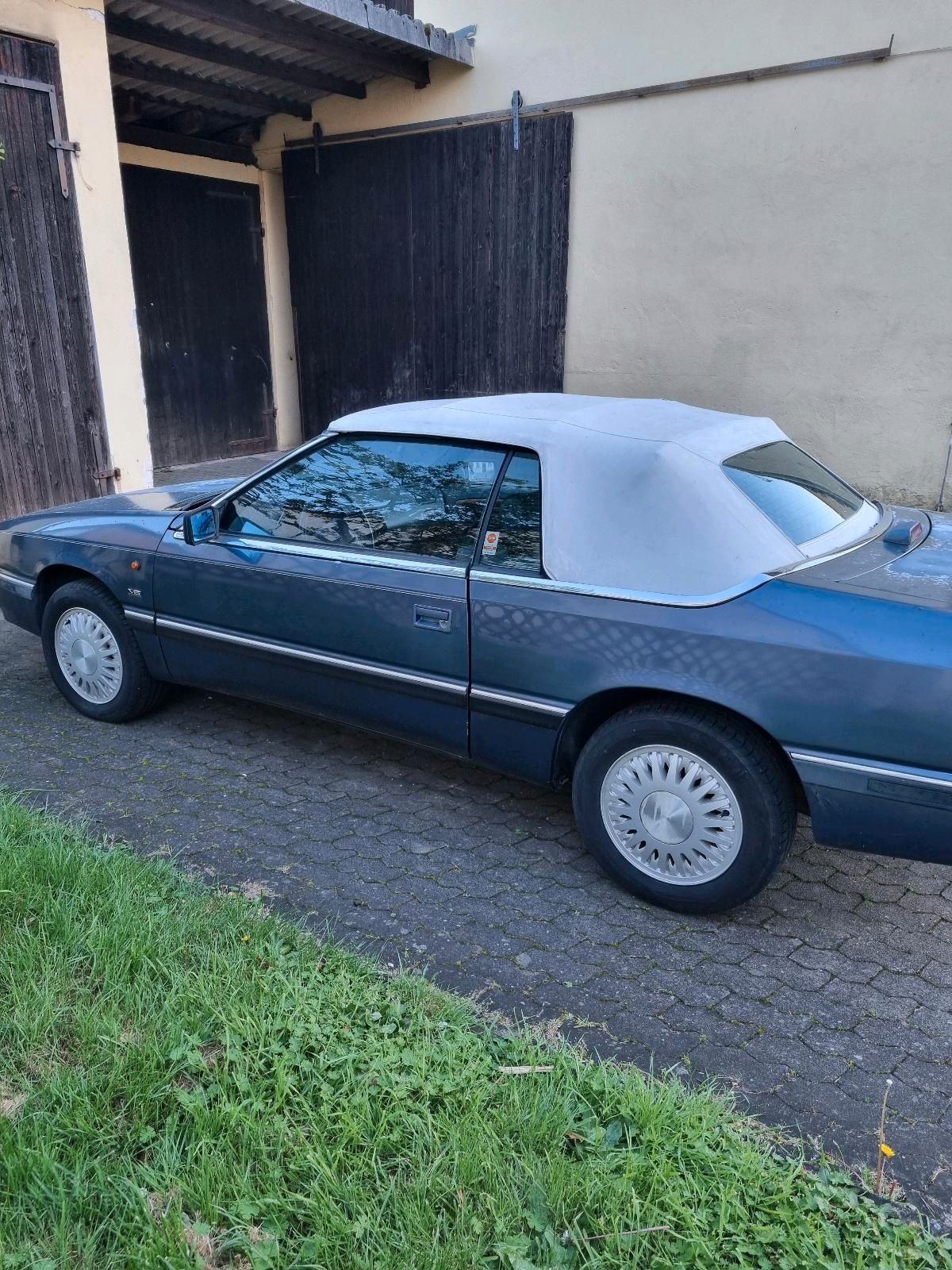 Abbildung des Autos Crysler lebaron