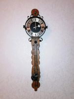 Massive Wanduhr mit Pendel Zifferblatt metallic Gebraucht Rheinland-Pfalz - Kaiserslautern Vorschau