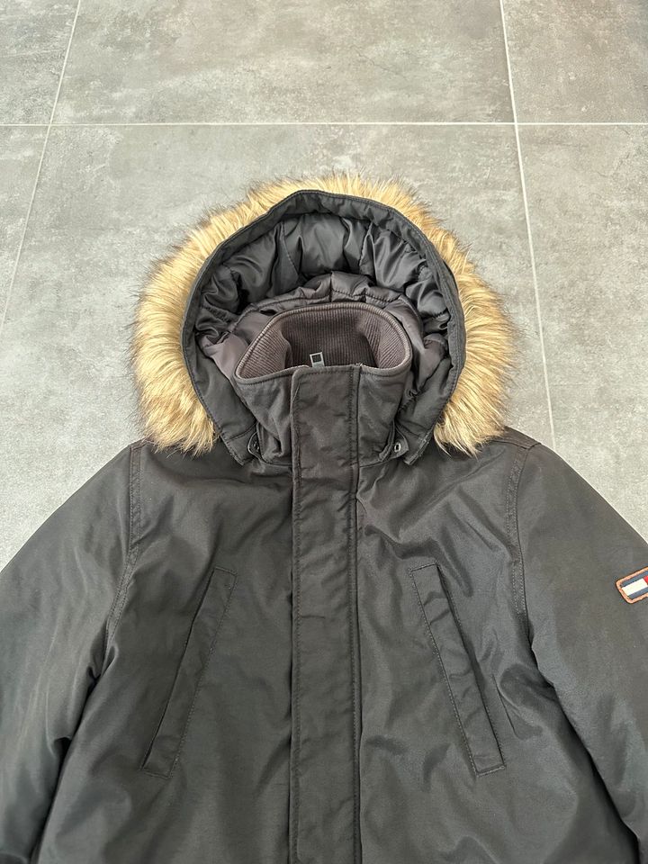 Hilfiger Übergangsjacke S Parka Jacke no Carhartt North Face Nike in Koblenz