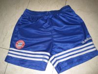 Shorts Größe 4 S Bayern München blau dunkelblau kurze Hose Hessen - Hüttenberg Vorschau