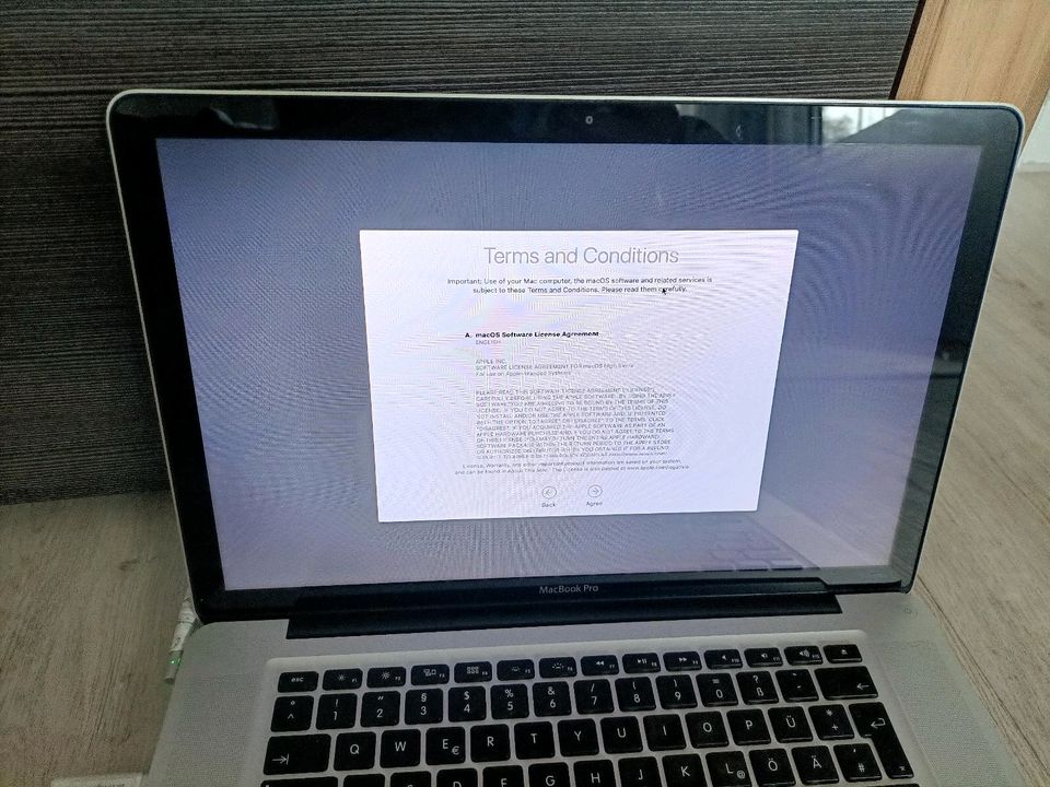 MacBook Pro 15 Zoll 2011, top Zustand in Mönchengladbach